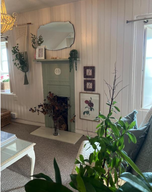 The Pink Cottage Upstairs Suite & Garden Summer Room Whitehead Екстер'єр фото